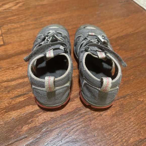 KEEN Seacamp II CNX water friendly sandals - Picture 3 of 5